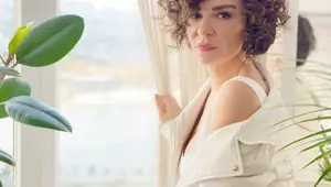 Yapı Kredi bomontiada'nın World Akustik sahnesinde Fatma Turgut konseri