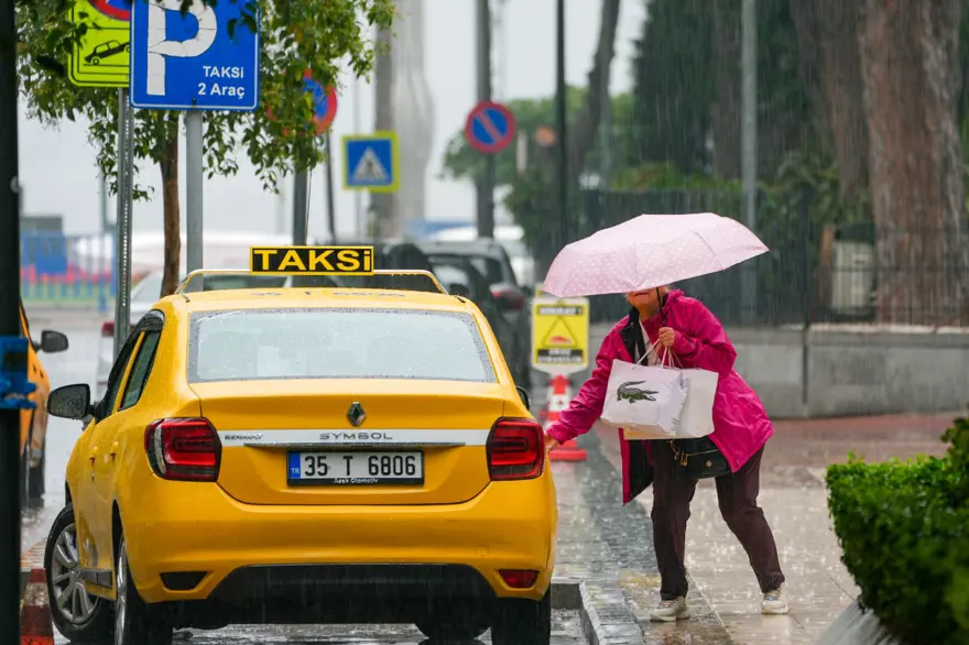 ÜÇ BÜYÜK ŞEHİRDE HAVA DURUMU 3 ÜÇ BÜYÜK ŞEHİRDE HAVA DURUMU 3
