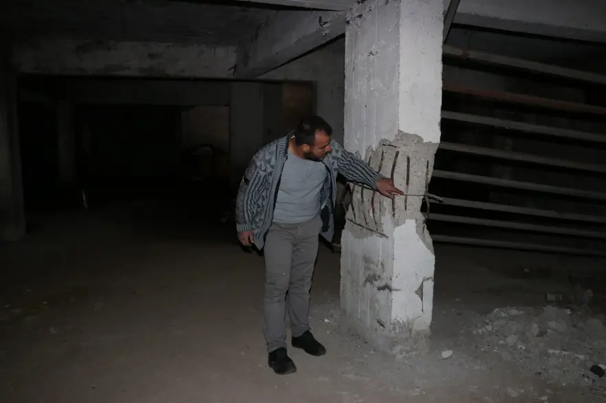 Diyarbakır'da ağır hasarlı binaya tahliye 2