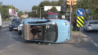 Maltepe'de kontrolden çıkan otomobil yan yattı