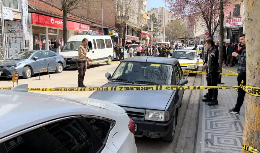 Akrabaların seçim kavgası: Muhtar iki kişiyi vurdu 2 Akrabaların seçim kavgası: Muhtar iki kişiyi vurdu 2