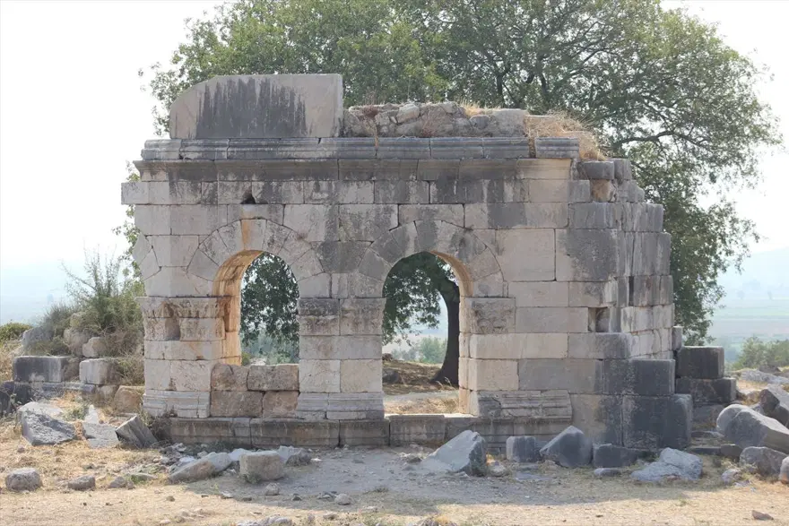 Çukurova'nın Efes'i Kastabala Antik Kenti adım adım gün yüzüne çıkıyor 10 Çukurova'nın Efes'i Kastabala Antik Kenti adım adım gün yüzüne çıkıyor 10