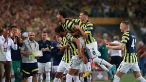 SON DAKİKA: Fenerbahçe, UEFA Avrupa Ligi gruplarına galibiyetle başladı