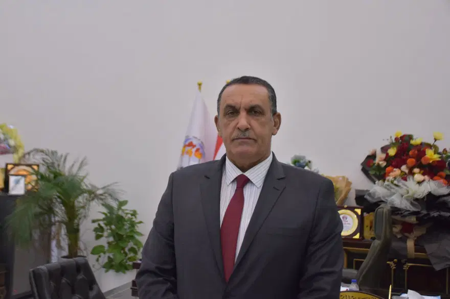IRAKLI VALİ CEBİNDEKİ 10 BİN DOLARI VERDİ 6 IRAKLI VALİ CEBİNDEKİ 10 BİN DOLARI VERDİ 6