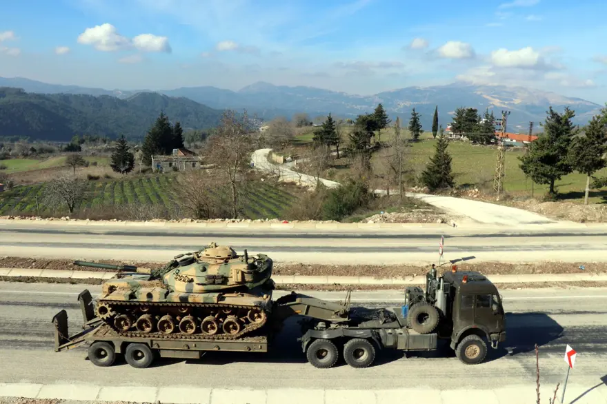 İdlib sınırına askeri sevkiyat 5