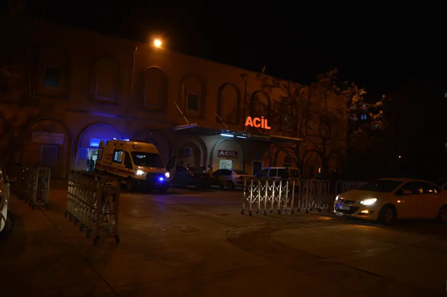 Tarım işçilerinin minibüsü sulama kanalına uçtu: 21 yaralı 2