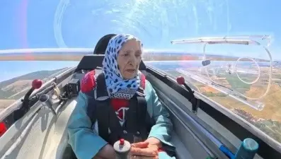 "Uçak kullanmak isterdim" demişti, Mürüvvet teyzenin hayali gerçek oldu