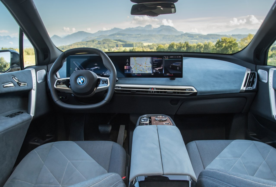 Lüksün zirvesi elektriklendi: En lüks 10 elektrikli otomobil 26