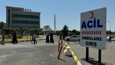 Dicle Üniversitesi Hastanesi'nde 74 kişide zehirlenme şüphesi