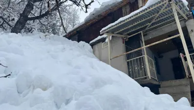 Doğu buz kesti: Kar kalınlığı 3 metreyi aştı!