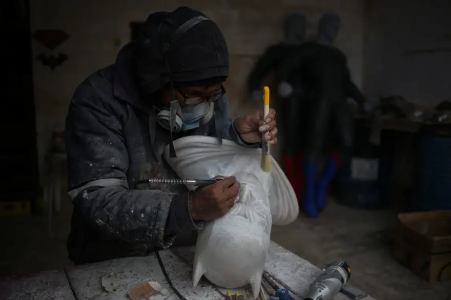 Bolivya'daki heykeltıraş, çizgi roman ve film karakterlerini yeniden oluşturuyor 7 Bolivya'daki heykeltıraş, çizgi roman ve film karakterlerini yeniden oluşturuyor 7