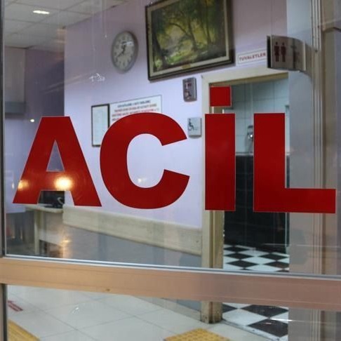 Otomobil ile motosiklet çarpıştı: 2 yaralı