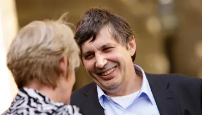 Nobel ödüllü fizikçi Hollanda vatandaşlığından çıkarıldı