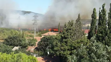 Tuzla'da askeri bölgedeki yangın söndürüldü