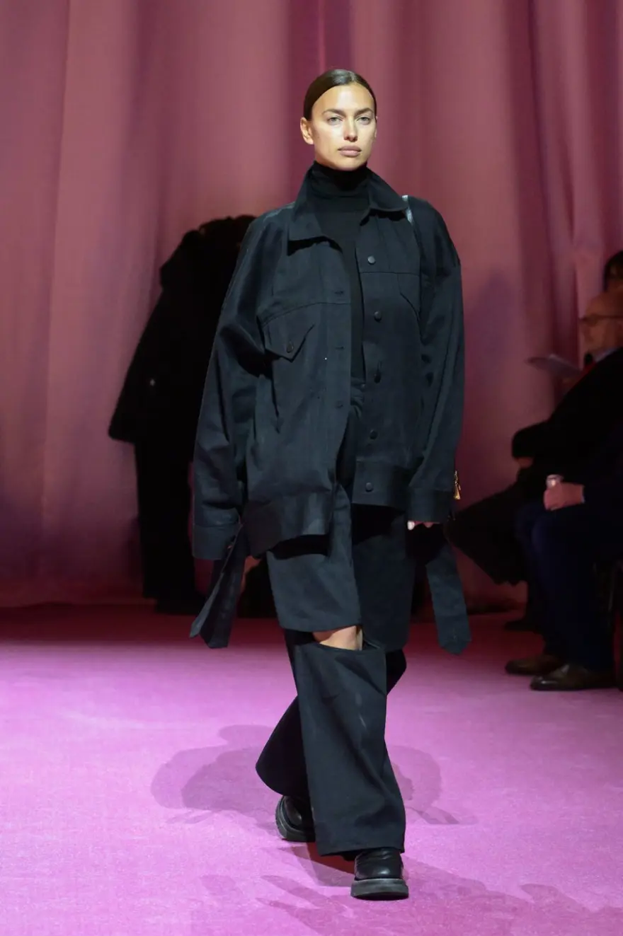 Londra Moda Haftası'na Irina Shayk damgası 7