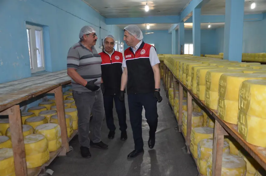 Girişimci 5 kardeş tesis kurdu şimdi ülkenin dört bir yanına pazarlanıyor 5