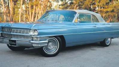 'Leman Hanım'ın Mavi Cadillac'ıyla aşk dolu bir yolculuk