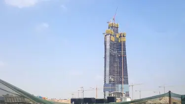 Göğü ikiye bölecek: Dünyanın en yüksek binası rekora koşuyor