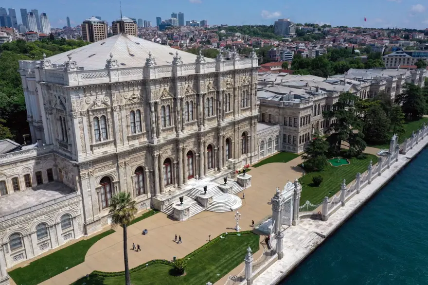 Dolmabahçe Sarayı'nın kullanıma açılışının 167'nci yılı 5