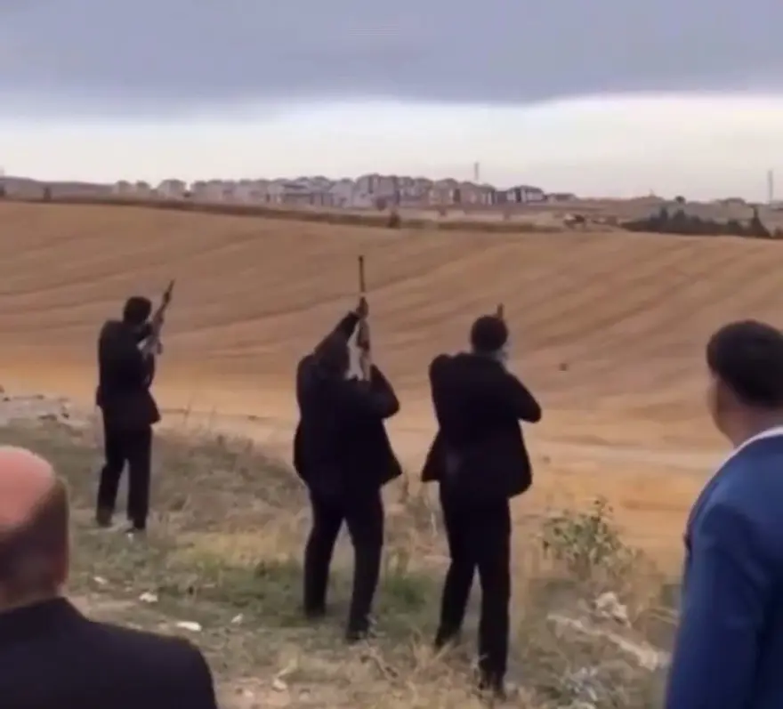 5 ŞÜPHELİ GÖZALTINDA 2 5 ŞÜPHELİ GÖZALTINDA 2