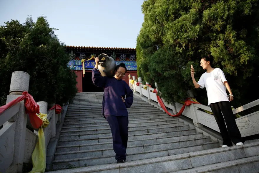 PAKİSTAN'DA VAJA SAYISI 300 BİNİ AŞTI 20