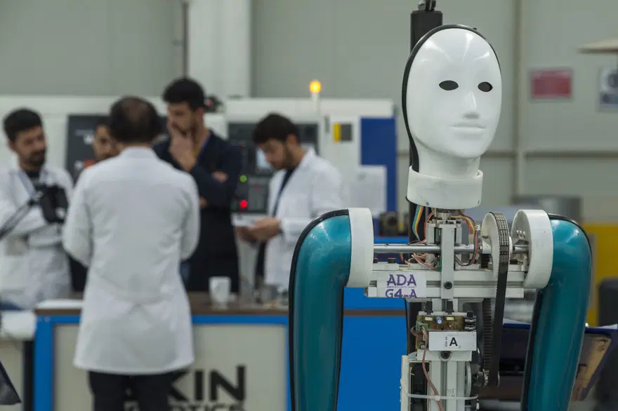 İlk insansı robot fabrikası Konya'da 11