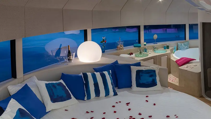 Bond filminden esinlenilerek üretilen dünyanın ilk yüzen eko-lüks oteli: Anthenea 10 Bond filminden esinlenilerek üretilen dünyanın ilk yüzen eko-lüks oteli: Anthenea 10