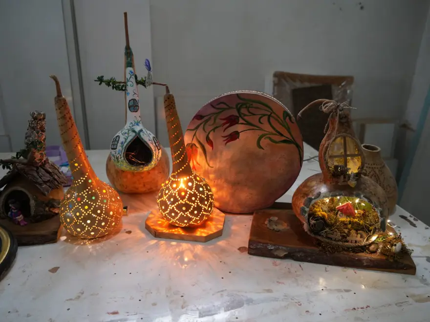 "ASIL İSTEDİĞİM KENDİME BİR İŞ YER AÇMAK" 4 "ASIL İSTEDİĞİM KENDİME BİR İŞ YER AÇMAK" 4