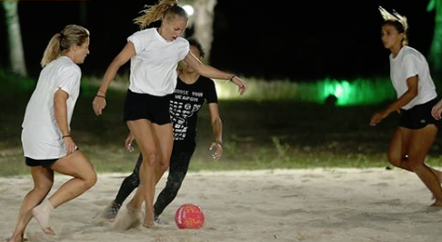 Survivor Türkiye-Yunanistan (Birleşme Haftası) ödüllü futbol maçı ve Anlat Bakalım oyunu 7