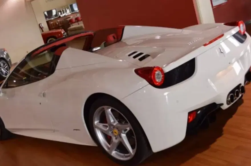Tosuncuk’un Uruguay maceraları 3: Başını yakan Ferrari’nin görüntüleri ortaya çıktı 1 Tosuncuk’un Uruguay maceraları 3: Başını yakan Ferrari’nin görüntüleri ortaya çıktı 1