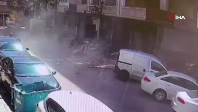 Deprem sırasında balkon çöktü