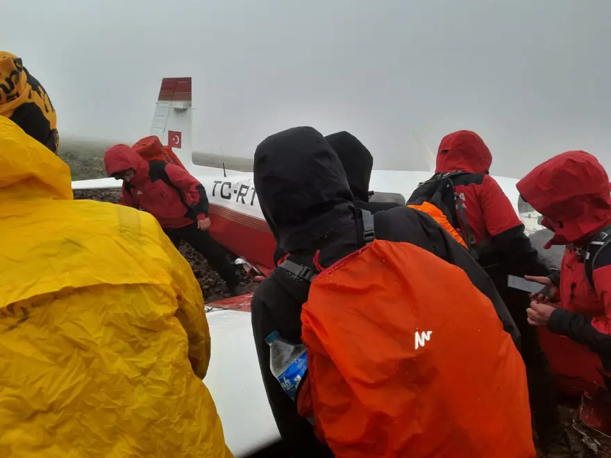 Kaçkar Dağı'nda düşen uçak: Yolcu pilotu uyarmış Kaçkar Dağı'nda düşen uçak: Yolcu pilotu uyarmış
