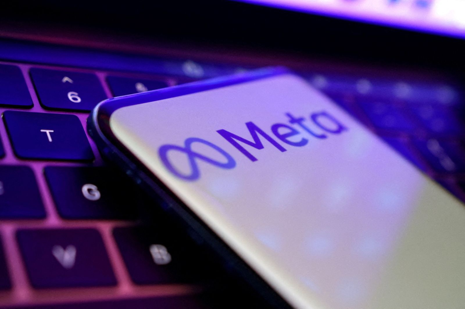Güney Kore'den Meta'ya 15 milyon dolar ceza: Hassas verileri sattığı tespit edildi