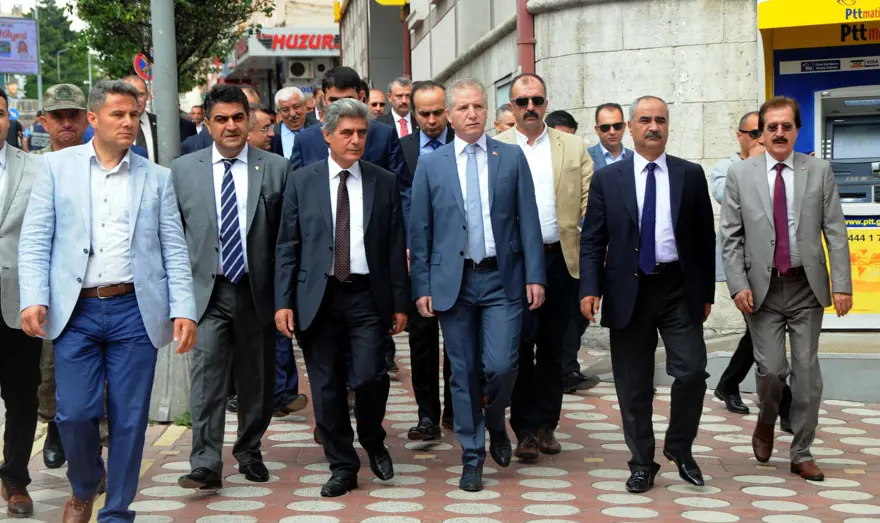 Sivas katliamında ölen 35 kişi için anma 10