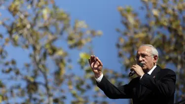 Kemal Kılıçdaroğlu: Davutoğlu saray için, ben halk için çalışırım