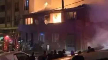 Gaziosmanpaşa'da iki bina yandı
