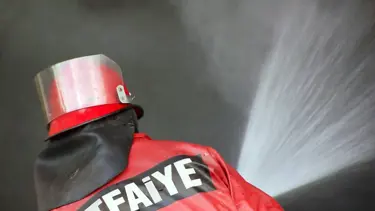 Adana'da apartmanda yangın paniği