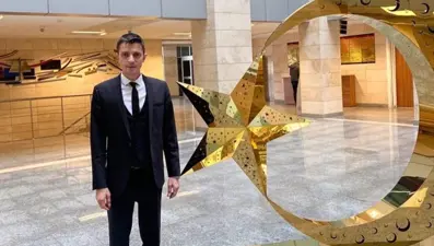 Balkondan düşen avukat öldü