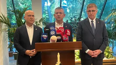 Özel'den İzmir Belediyesi'ne operasyon açıklaması: "Sahip çıkarız"