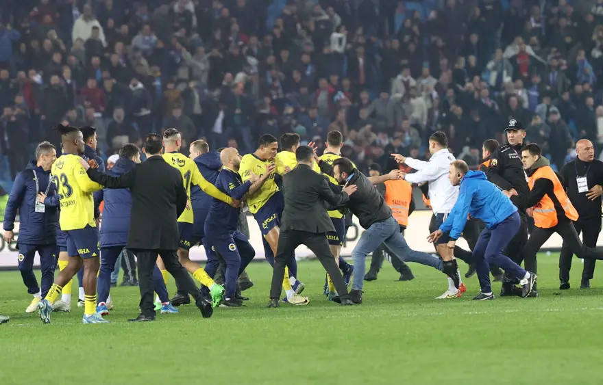 Trabzon'da olaylı maç: Tutuklanan şüphelilerin ifadeleri ortaya çıktı 4 Trabzon'da olaylı maç: Tutuklanan şüphelilerin ifadeleri ortaya çıktı 4