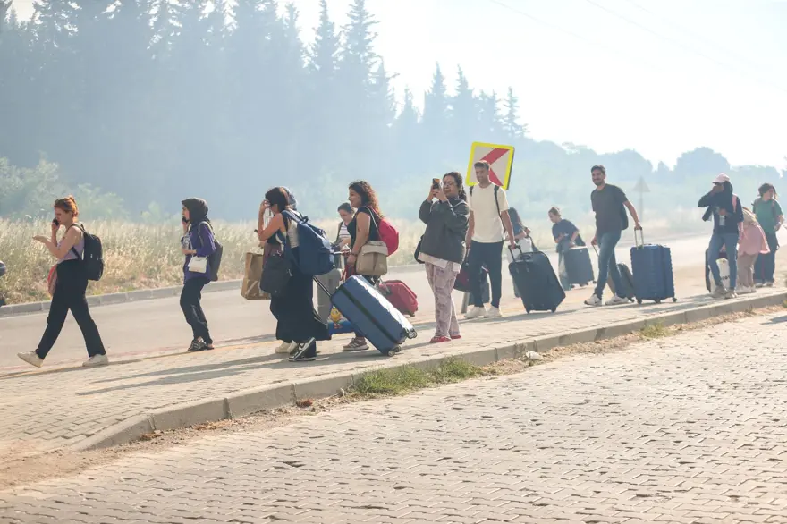 "YANGININ BÜYÜMESİNİN SEBEBİ RÜZGAR" 6