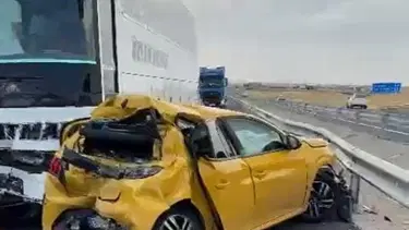 Diyarbakır’da otobüs ile otomobil çarpıştı: 2 yaralı