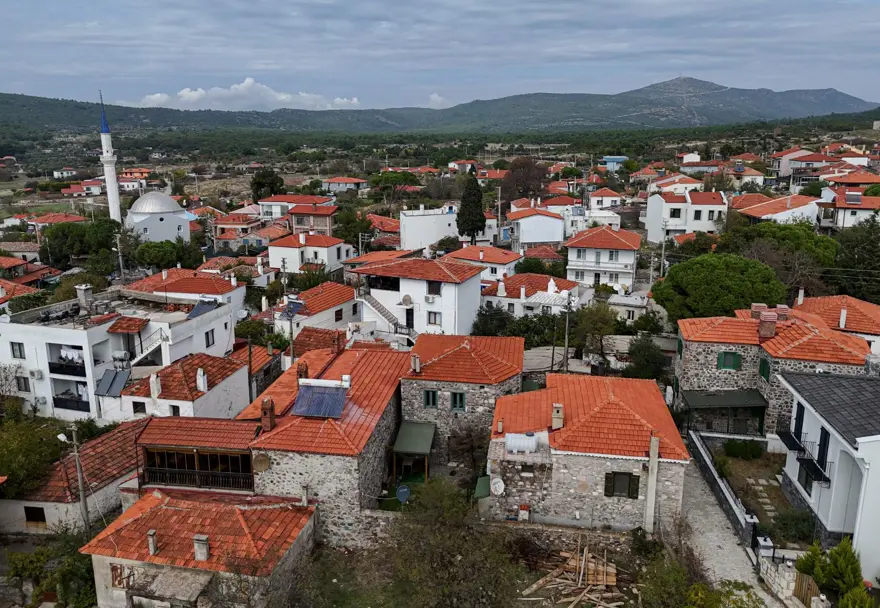 TURİZMLE TANIŞMASI 1970'Lİ YILLARA DAYANIYOR 3 TURİZMLE TANIŞMASI 1970'Lİ YILLARA DAYANIYOR 3