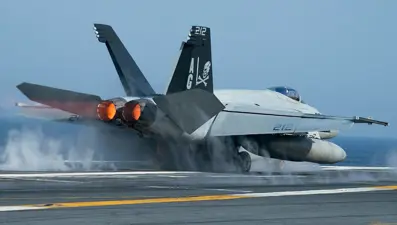 ABD, ikinci 60 milyon dolarlık uçağı da denize düşürdü