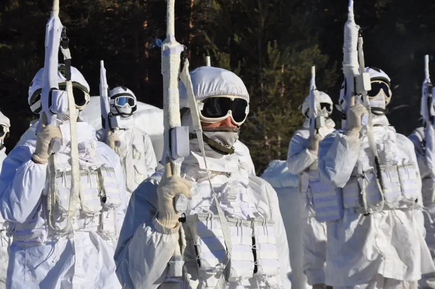 Komandoların 2 bin 200 metre rakımda, eksi 25 derecede zorlueğitimi 14 Komandoların 2 bin 200 metre rakımda, eksi 25 derecede zorlueğitimi 14