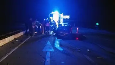 Afyonkarahisar'da iki otomobil çarpıştı: 1 ölü, 2 yaralı