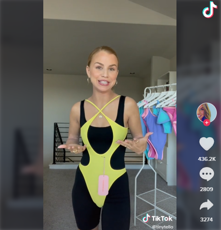 Kylie Jenner'ın ürettiği mayolara şikayet yağdı 3