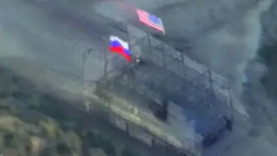 Rus ordusu, Ukrayna mevzilerine saldırırken ABD bayrağı taşıdı
