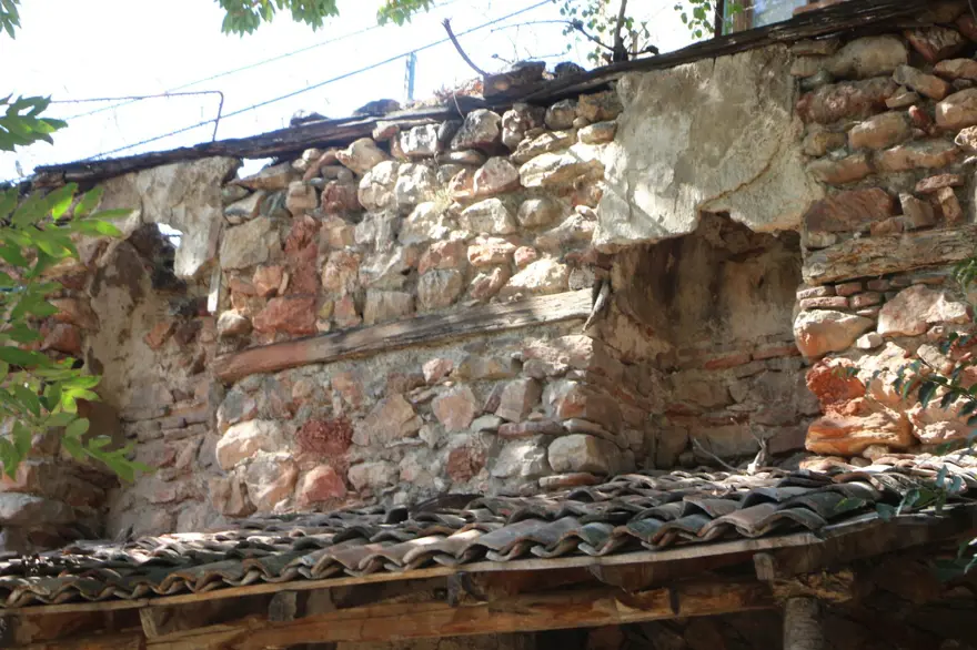 Tarihi han 6,5 milyon TL'ye satılığa çıkarıldı 7