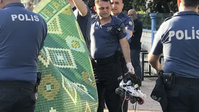 Antalya'da otobüsün altında kalan patenli çocuk yaşamını yitirdi